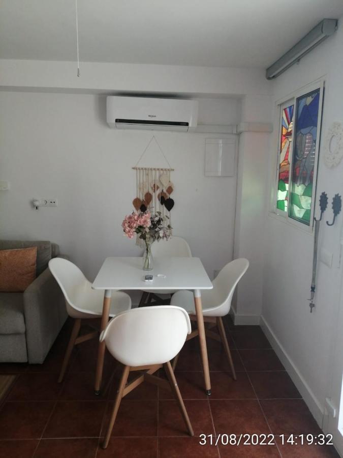 Pitato Nuevo, Cerca De La Playa, Parking En La Puerta Del